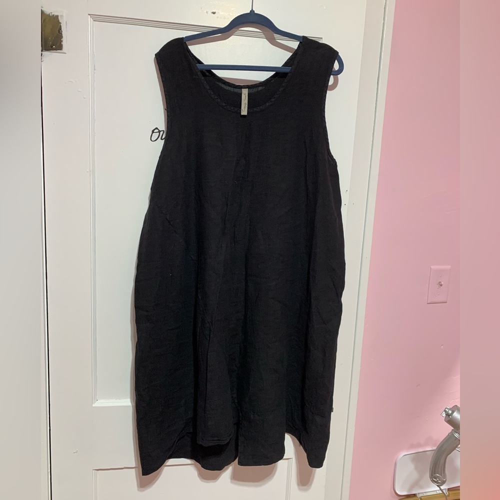 Cynthia Ashby, linen black short dress size large